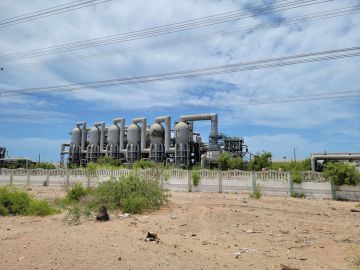 الإمارات تخصص مليار دولار لدعم قطاع الطاقة في اليمن