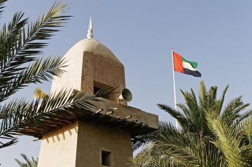 بمناسبة عيد الاتحاد الـ54 لدولة الإمارات.. بن زايد وبن راشد يفرجان عن آلاف السجناء