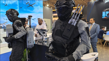 الصين تكشف في دبي عن منظومة محمولة لمكافحة الدرونات