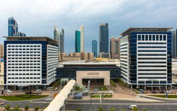 مركز دبي التجاري العالمي يطلق إطار عمل لفئات الأسهم المتعددة