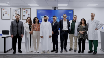 خليفة الطبية تنجح في إجراء جراحة بالمنظار لجنين يبلغ 25 أسبوعا