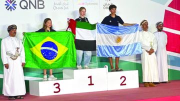 منتخب الشراع الحديث يحرز ميدالية ذهبية في بطولة آسيا منتخب الشراع الحديث يحرز ميدالية ذهبية في بطولة آسيا