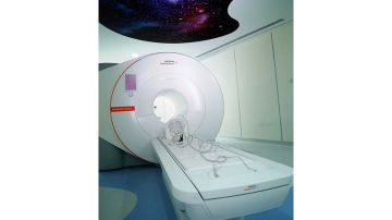 تشغيل أول جهاز رنين مغناطيسي مدعوم بالذكاء الاصطناعي في أبوظبي