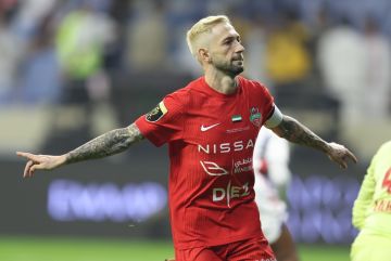 لاعب شباب الأهلي كارتابيا يدخل تاريخ نهائيات السوبر الإماراتي