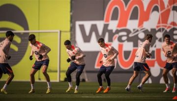 عرض سعودي تاريخي لشراء برشلونة مقابل 10 مليارات يورو عرض سعودي تاريخي لشراء برشلونة مقابل 10 مليارات يورو