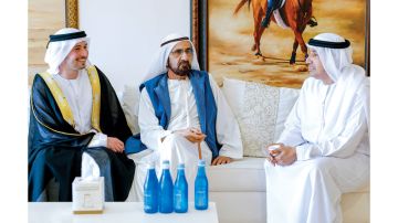 محمد بن راشد يحضر أفراح الفلاسي والسويدي