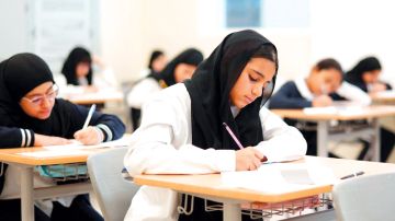 طلبة الـ 12 : مسائل الرياضيات بلا غموض ورقيا وإلكترونيا .. و الاشتقاق الضمني أصعب الأسئلة