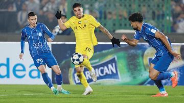 الوصـل والوحدات.. قمة كروية «خارج الحسابات» في دبي