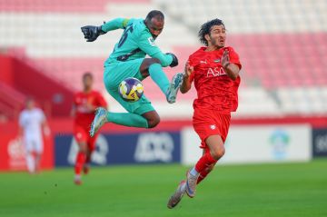 مستفيدا من خسارة دبا الحصن.. الفجيرة يهزم الحمرية ويتصدر دوري الأولى 