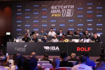 8 ملايين دولار تنتظر الفائزين في ليلة الأبطال بالملاكمة غدا في دبي 8 ملايين دولار تنتظر الفائزين في ليلة الأبطال بالملاكمة غدا في دبي