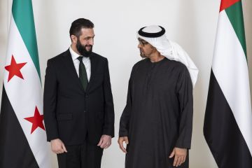 محمد بن زايد خلال لقائه الشرع: الإمارات لن تدخر جهدا في دعم سوريا محمد بن زايد خلال لقائه الشرع: الإمارات لن تدخر جهدا في دعم سوريا