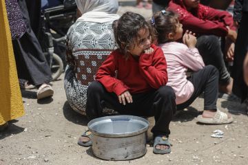 موقع واللاه العبري: الإمارات تبلغ إسرائيل رفضها التعاون مع آلية المساعدات الجديدة لغزة موقع واللاه العبري: الإمارات تبلغ إسرائيل رفضها التعاون مع آلية المساعدات الجديدة لغزة