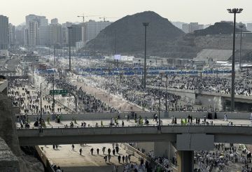 مركز الفلك الدولي يعلن موعد عيد الأضحى في معظم الدول الإسلامية