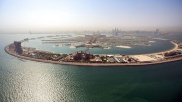 الإمارات.. حكم سجن الملياردير أبو صباح الذي دفع 9 ملايين دولار مقابل لوحة سيارة برقم مميز يثير تفاعلا