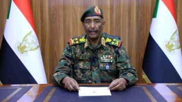 أنور قرقاش يتحدث عن الحرب الأهلية في السودان ورؤية الإمارات لمستقبله