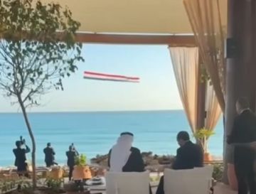 السيسي يودع بن زايد بعد ظهورهما على شاطئ البحر