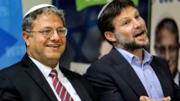 عظمة صمود .. ضاحي خلفان يعلق على تمسك شعب غزة بأرضه وعدم المغادرة عظمة صمود .. ضاحي خلفان يعلق على تمسك شعب غزة بأرضه وعدم المغادرة