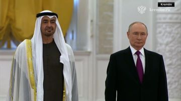 السعودية.. تحليل لقطات بلقاء محمد بن سلمان ومحمد بن زايد يثير تفاعلا