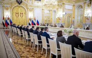 محمد بن زايد وبوتين يبحثان تعزيز الشراكة الإستراتيجية وتوسيع التعاون