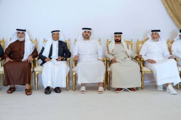 مكتوم بن محمد يقدم واجب العزاء في وفاة محمد بن الشيخ جمعة المنصوري