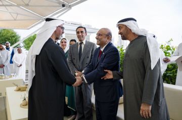 رئيس الدولة ورئيس باكستان يبحثان العلاقات الثنائية والتطورات الإقليمية رئيس الدولة ورئيس باكستان يبحثان العلاقات الثنائية والتطورات الإقليمية