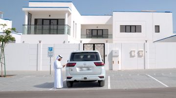 اعتبارا من الغد.. تنظيم جديد للمواقف العامة في إنترناشيونال سيتي بدبي اعتبارا من الغد.. تنظيم جديد للمواقف العامة في إنترناشيونال سيتي بدبي