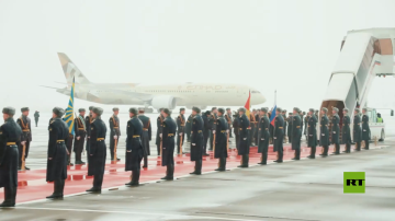 كاميرا RT ترصد وصول رئيس الإمارات إلى موسكو