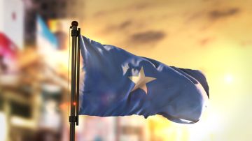 الصومال يحقق في استخدام أراضيه لعبور رئيس المجلس الانتقالي الجنوبي عيدروس الزبيدي