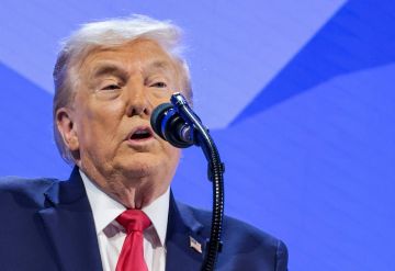 ترامب يعلن عن لقاء مع الرئيس الأوكراني الأربعاء في دافوس ترامب يعلن عن لقاء مع الرئيس الأوكراني الأربعاء في دافوس