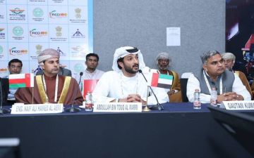 تعاون إماراتي هندي لدعم نمو الطيران والسياحة