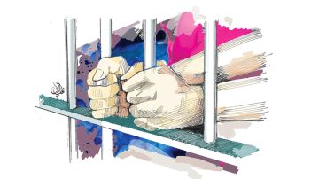 بمساعدة زوجته.. شخص يسرق سيارة بـ 488 ألف درهم