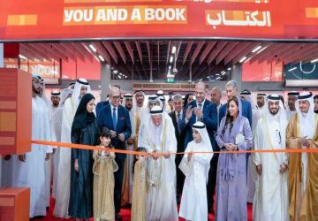 من القاهرة إلى الشارقة.. ماذا ينقص معارض الكتاب العربية لتصبح صناعة لا موسما؟ من القاهرة إلى الشارقة.. ماذا ينقص معارض الكتاب العربية لتصبح صناعة لا موسما؟