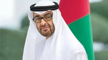 محمد بن زايد يهنئ السعودية بالفوز بكأس الخليج خليجي 27 محمد بن زايد يهنئ السعودية بالفوز بكأس الخليج خليجي 27