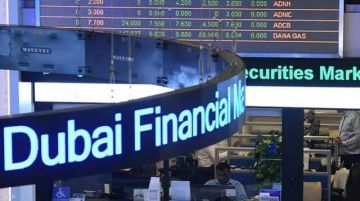 أسهم الإمارات تتراجع وسط حذر المستثمرين.. ودبي تهبط 1 