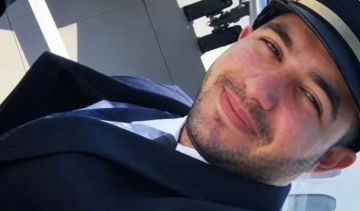 كيف استطاع الطيار العماني رغم ملفه المريب أن يقود طائرة باتجاه إسرائيل؟ كيف استطاع الطيار العماني رغم ملفه المريب أن يقود طائرة باتجاه إسرائيل؟