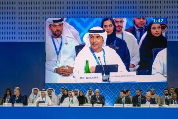 المركزي الإماراتي: الاقتصاد يواصل مرونته.. والنمو قد يقترب من 10 في 2027 المركزي الإماراتي: الاقتصاد يواصل مرونته.. والنمو قد يقترب من 10 في 2027