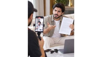 مؤثر يطالب بـ 450 ألف درهم تعويضا عن تصويره بشكل غير لائق مؤثر يطالب بـ 450 ألف درهم تعويضا عن تصويره بشكل غير لائق