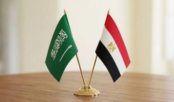 إعلام رسمي: البرلمان المصري يؤجل مناقشة تقديم الدعم الدفاعي للسعودية إلى 26 أكتوبر إعلام رسمي: البرلمان المصري يؤجل مناقشة تقديم الدعم الدفاعي للسعودية إلى 26 أكتوبر