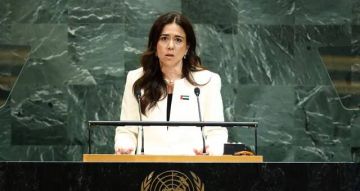 الإمارات ترشح لانا نسيبة لمنصب الأمين العام للأمم المتحدة الإمارات ترشح لانا نسيبة لمنصب الأمين العام للأمم المتحدة