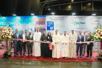 قطاع الورق في الإمارات يعيد توجيه استراتيجياته لتعزيز استقرار سلاسل التوريد قطاع الورق في الإمارات يعيد توجيه استراتيجياته لتعزيز استقرار سلاسل التوريد