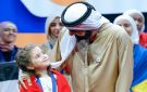 محمد بن راشد يتوج شام البكور من سورية بطلة لتحدي القراءة العربي في دبي