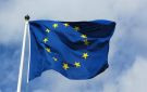 العائدات الألمانية تسجل أدنى مستوياتها في شهرين والديون الفرنسية ترتفع