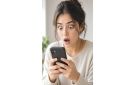 اتفاق واتس أب يكلف امرأة نصف صالون نسائي