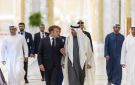 محمد بن زايد والرئيس الفرنسي يبحثان علاقات التعاون والتطورات الإقليمية