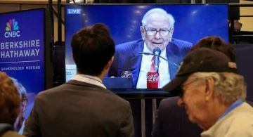 بيركشاير تقلص حصتها في أمازون وتراهن على نيويورك تايمز