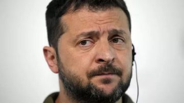 زيلينسكي يعلن عن اجتماع ثلاثي جديد يضم روسيا والولايات المتحدة وأوكرانيا زيلينسكي يعلن عن اجتماع ثلاثي جديد يضم روسيا والولايات المتحدة وأوكرانيا