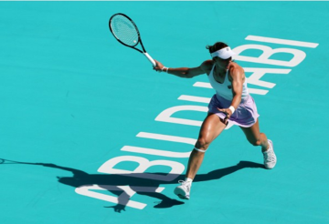 الروسية سامسونوفا تبلغ ربع نهائي بطولة أبو ظبي للتنس