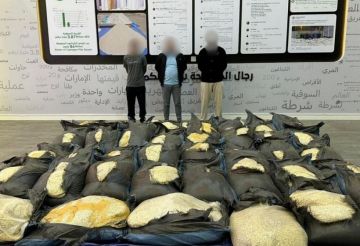 دبي.. إحباط تهريب كمية كبيرة من الكبتاغون بعملية أمنية إماراتية كويتية دبي.. إحباط تهريب كمية كبيرة من الكبتاغون بعملية أمنية إماراتية كويتية