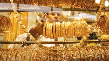 22.5 درهما انخفاضا في سعر غرام الذهب خلال أسبوعين