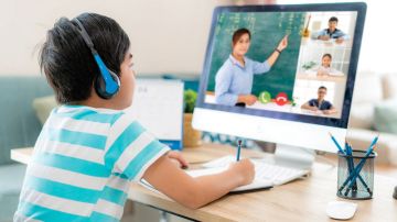 مدارس أبوظبي تعتمد خياري الصفوف التفاعلية والمنصات التعليمية